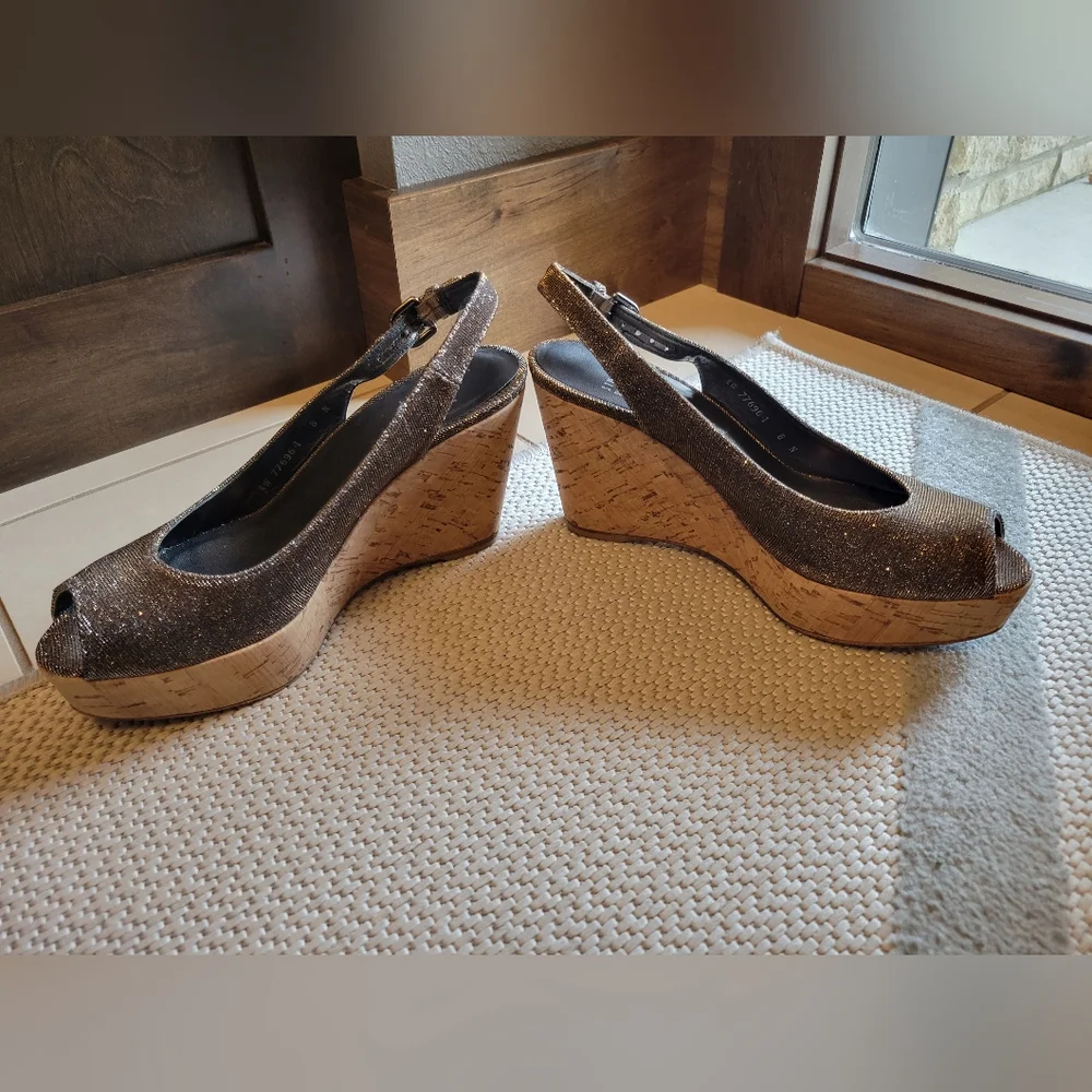 Stuart Weitzman Women's Riveria Wedge Sandals platform - Gold 8N - Picture 2 of 15